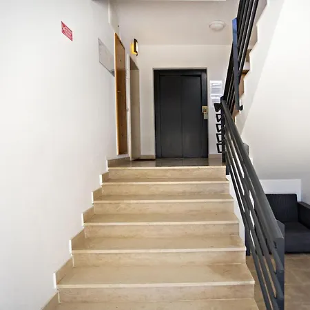 Miranda Cabanas De Tavira